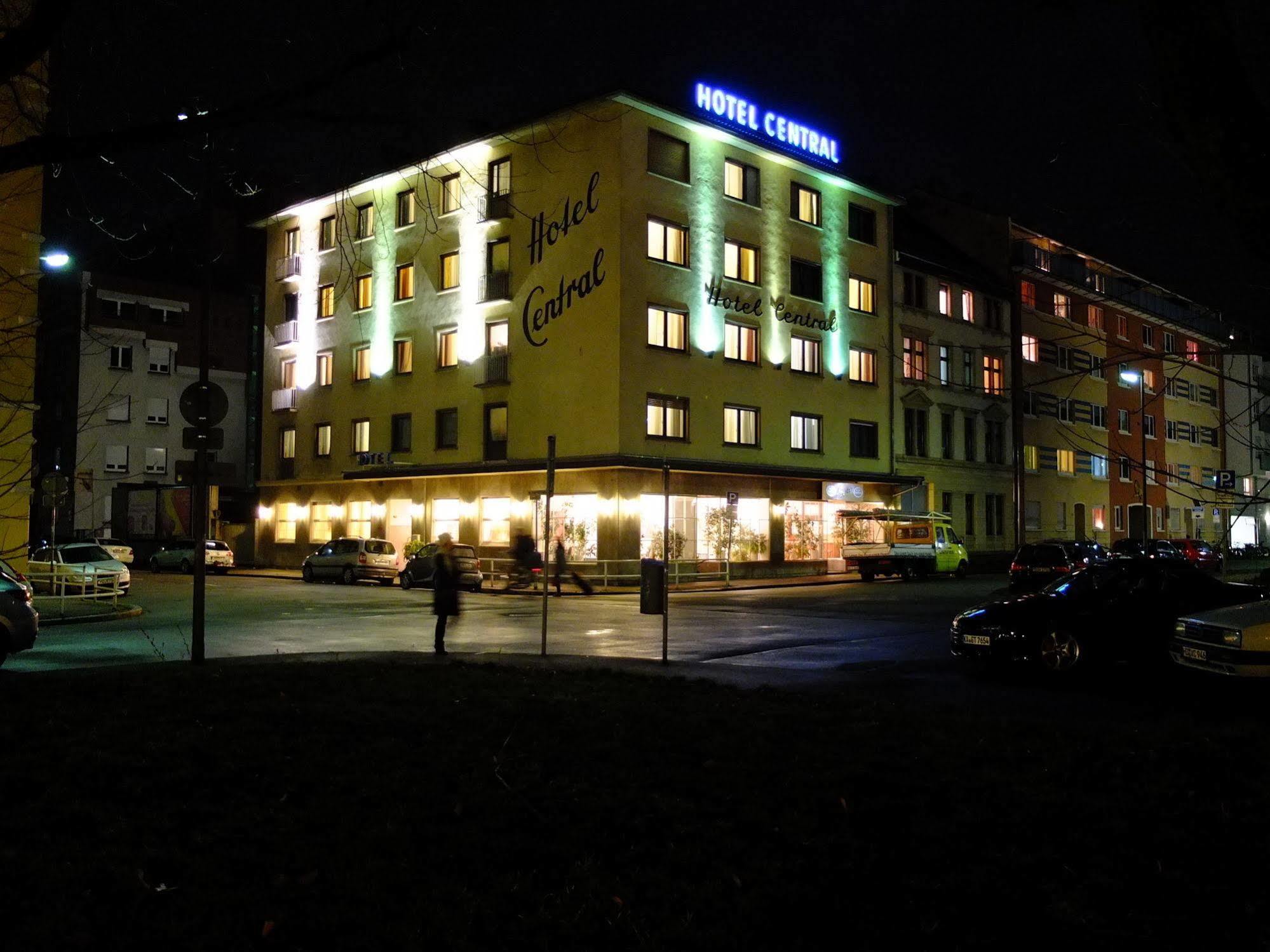 Hotel Central Hauptbahnhof Хайделберг Екстериор снимка
